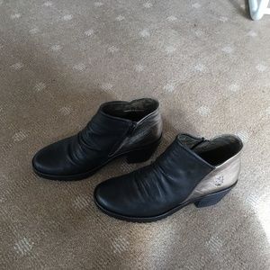 Fly London Wezo  890 booties